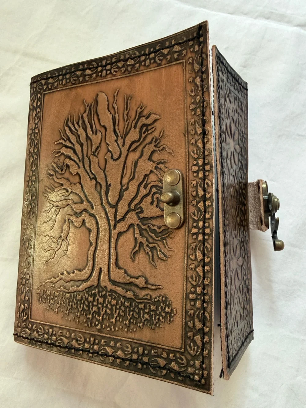 Tree of Life Embossed Vintage Leather Bound Journal Handmade Notebook Diary, New